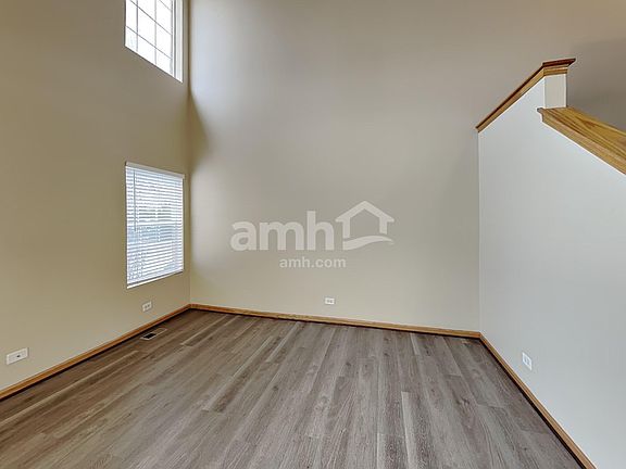 5th image of 2343 Stoughton Cir