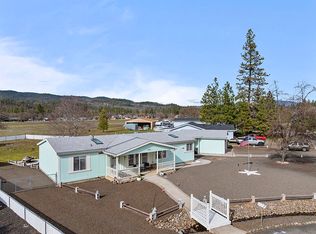 104 Hart Cir, Shady Cove, OR 97539