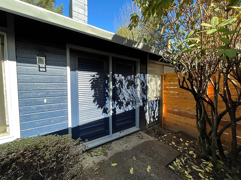 9007 SW Monterey Pl — Photo 2