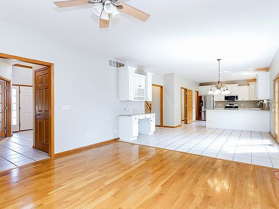 4th image of 3061 52nd Avenue Ct