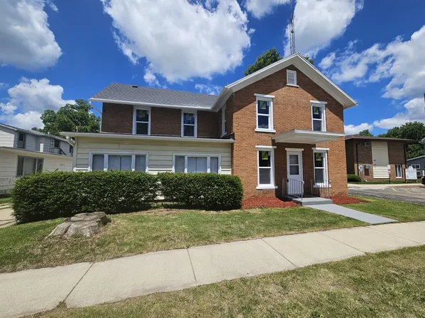 102 E High St, Orangeville, IL 61060