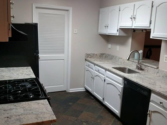 Kitchen, new counters
