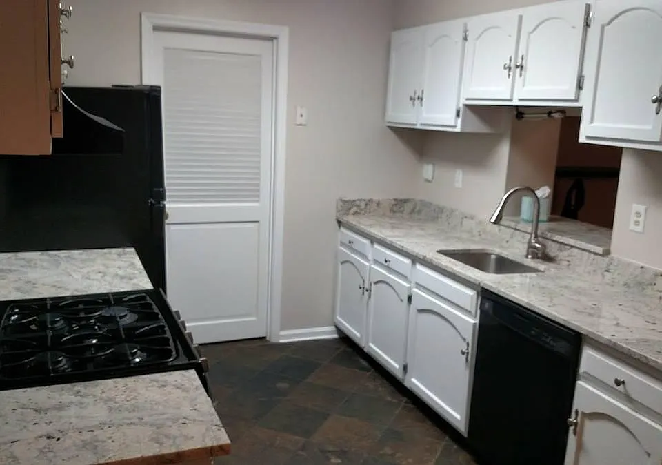 Kitchen, new counters