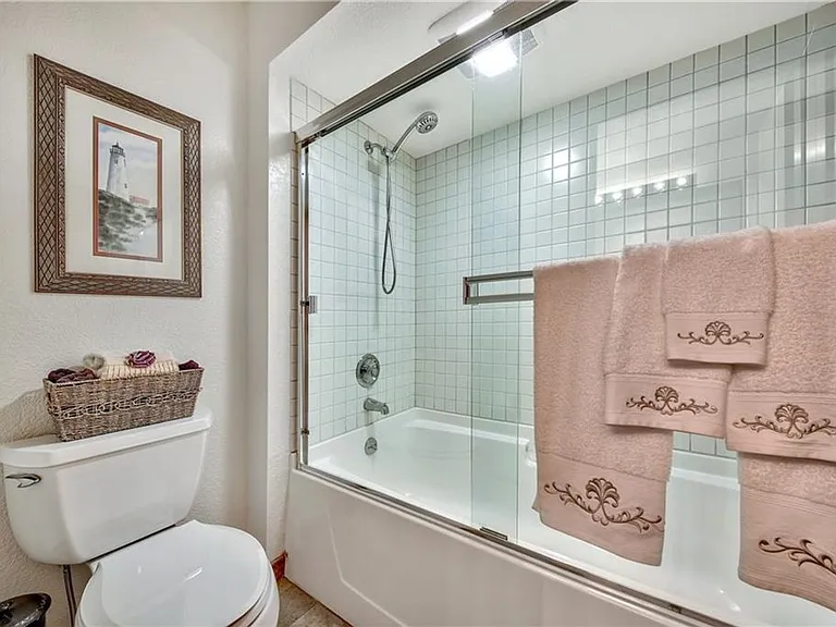 929 Northwood Blvd #8 — Photo 18