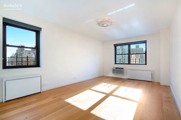 Sold by Sotheby's International Realty | media 21