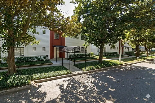 5611 Jackson St #11 Photo 1