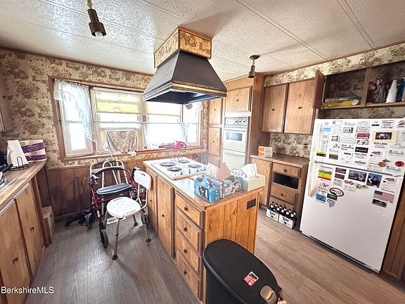 4th image of 245 Cheshire Rd #54