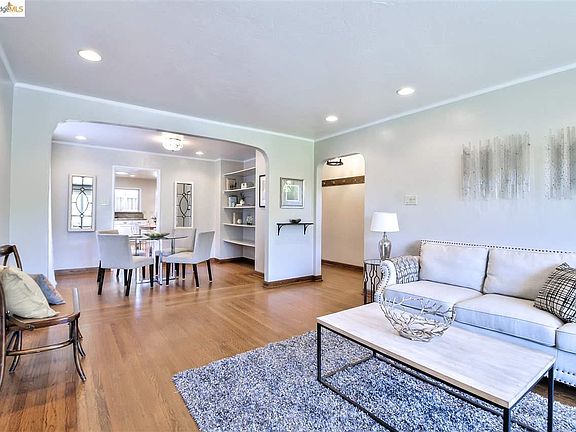4th image of 5920 Bernhard Ave