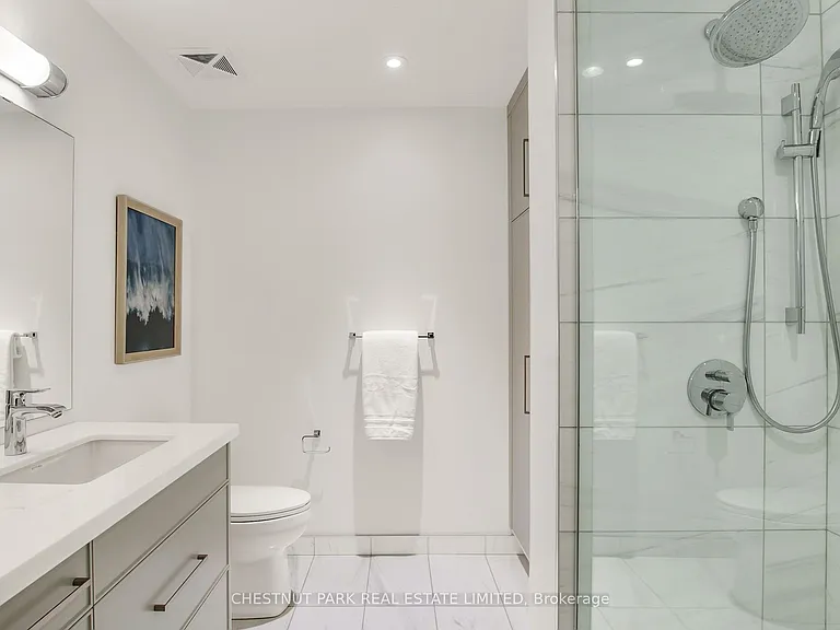 1700 Avenue Rd #Penthouse 706 — Photo 27