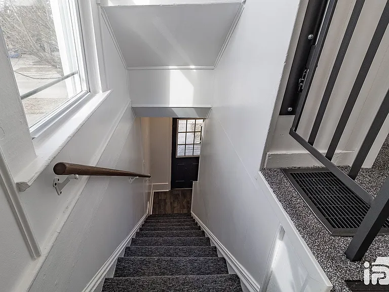 407 S Michigan Ave — Photo 21