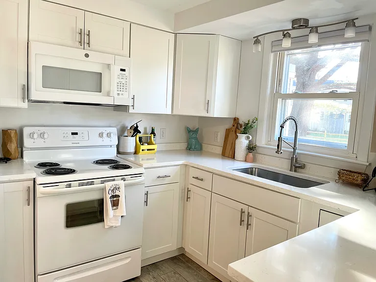20 Emanual Dr — Photo 9
