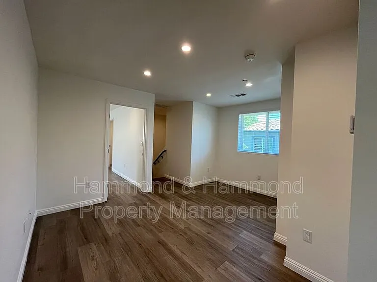 12680 Bradley Ave #9 — Photo 18