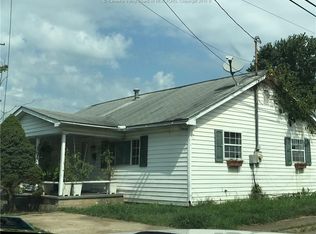 3215 32nd St, Nitro, WV 25143