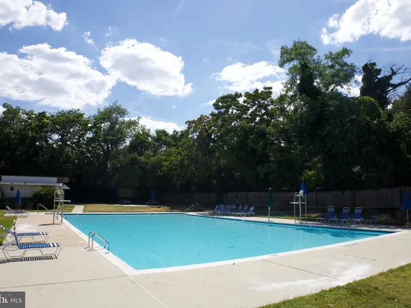 5601 Parker House Ter APT 101, Hyattsville, MD 20782