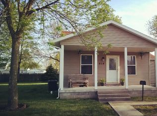 414 E Wagoner St, Sullivan, IL 61951