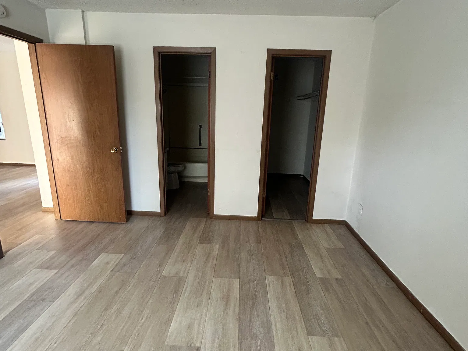 2 bed, 1.5 bath, 950 sqft, $1,145 — Photo 4