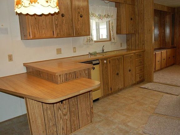 Breakfast bar in Kitchen