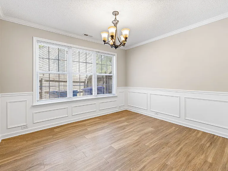 16 Woodward Ln — Photo 22