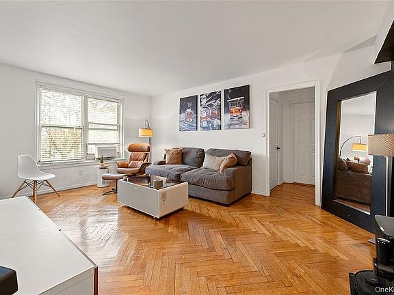 4th image of 190 72nd St APT 136