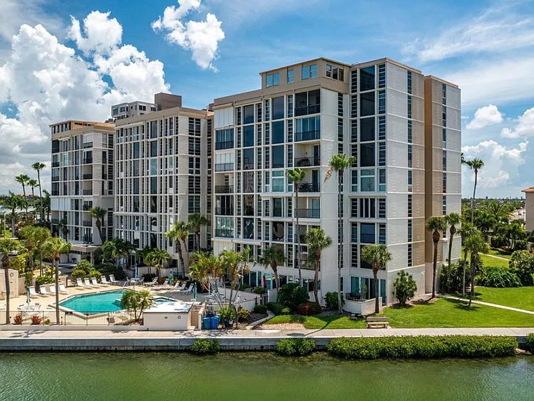 7400 Sun Island Dr #401 — Photo 15