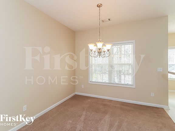 5th image of 85 Meadow Spring Ct