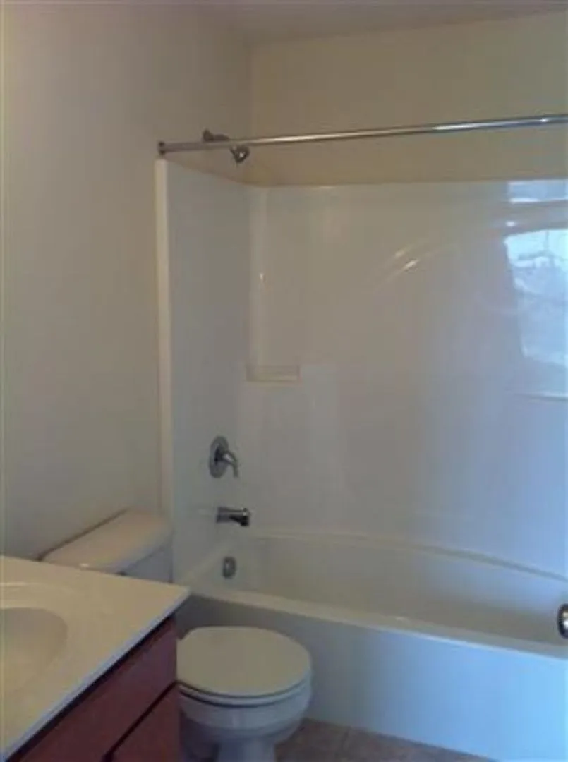 Coming Soon! Beautiful 3-Bedroom Townhome in York, PA — Photo 1
