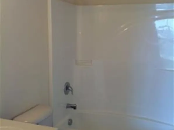 1241 Ledge Dr, York, PA 17408