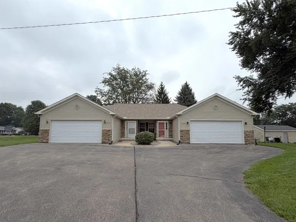 2302/2308 Bootmaker Dr N, Beloit, WI 53511