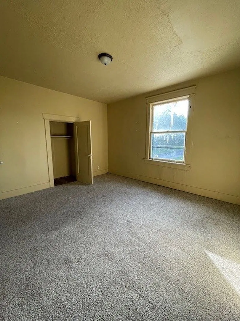 1301 Walnut — Photo 1