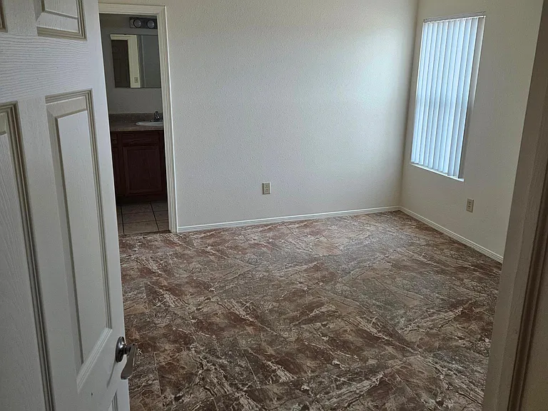 2300 Stern Dr #208 — Photo 6