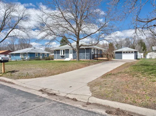641 84th Ave NE, Spring Lake Park, MN 55432