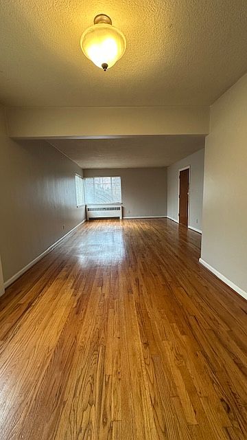 2nd image of 5206 E Burnside St APT 1