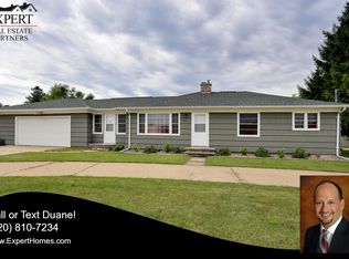 817 Midway Rd, Menasha, WI 54952