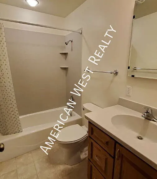 2128 Gentle St — Photo 8