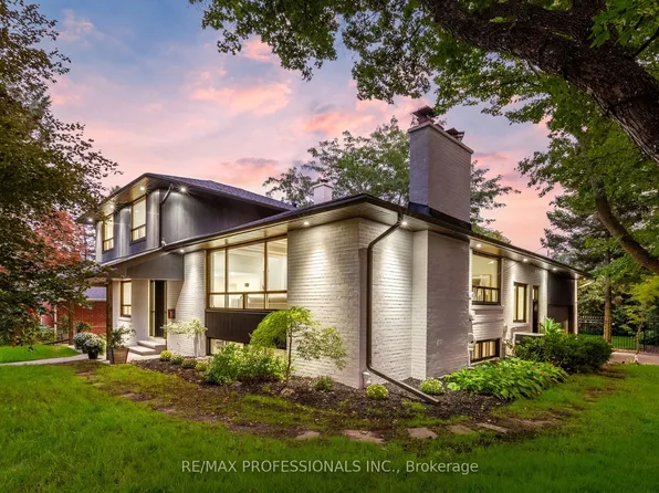 15 Bell Royal Ct, Toronto, ON M9A 4G7