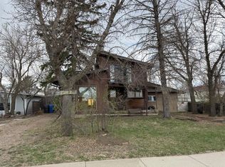1212 44th Ave N, Lethbridge, AB T1H6A7