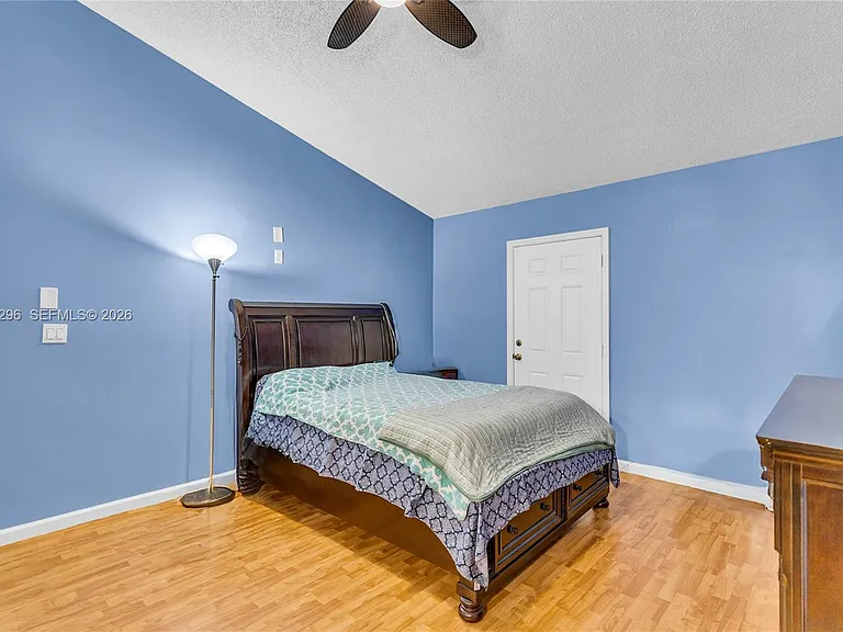 3462 Harness Cir — Photo 24