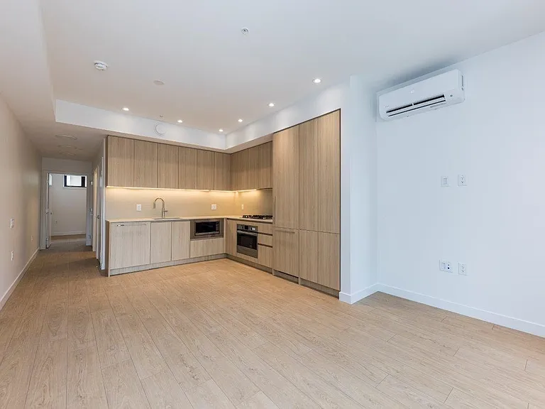 2868 Nanaimo St #1 — Photo 8