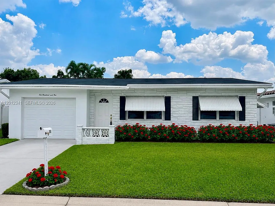 1010 NW 72nd Ter