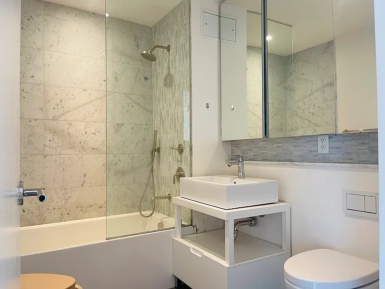351 W 54th St #6C — Photo 4