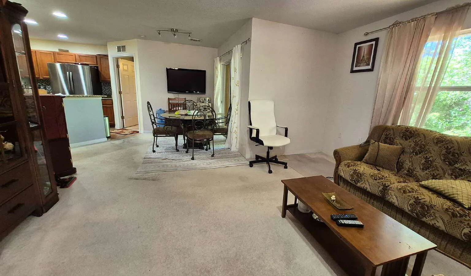 2 bed, 2.0 bath, 1035 sqft, $1,600 — Photo 4