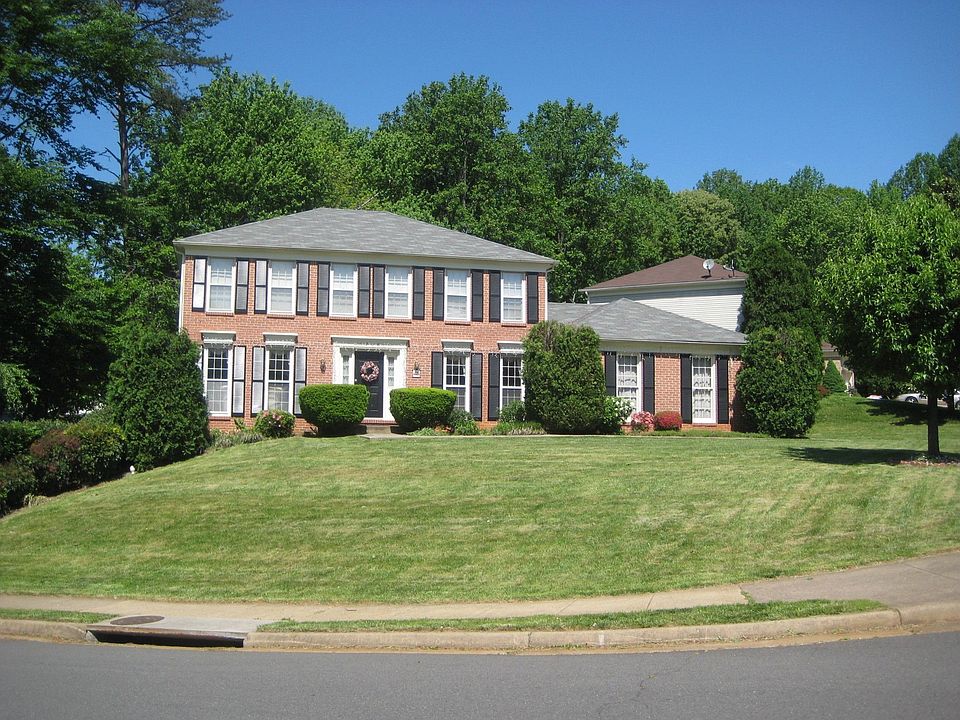 Exterior 1