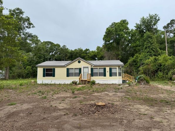 3 Leslie Cir