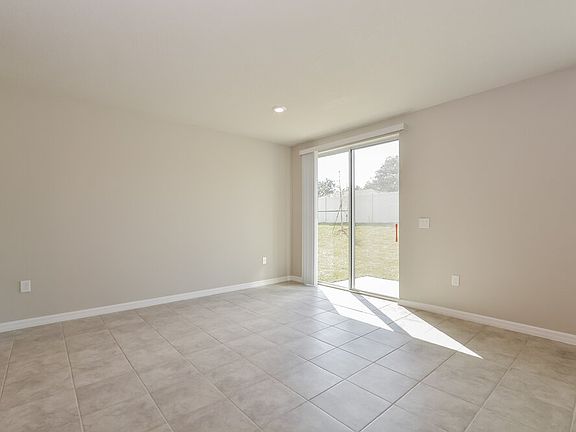 4th image of 1026 Oak Valley Dr