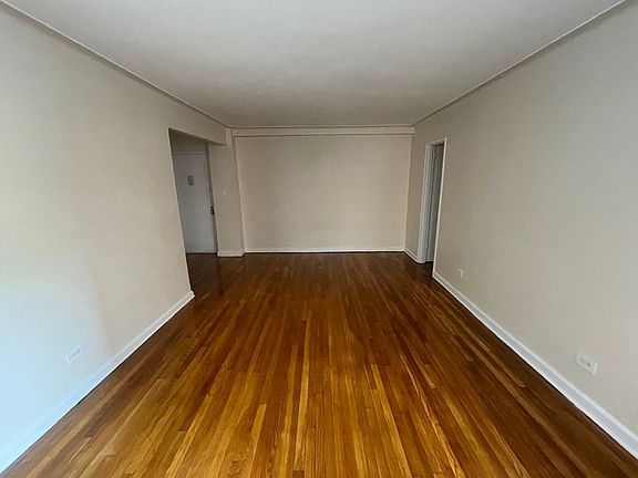 3rd image of 180 E 17th St #6