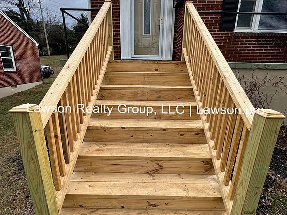 3rd image of 1124 Belleview Ave SE