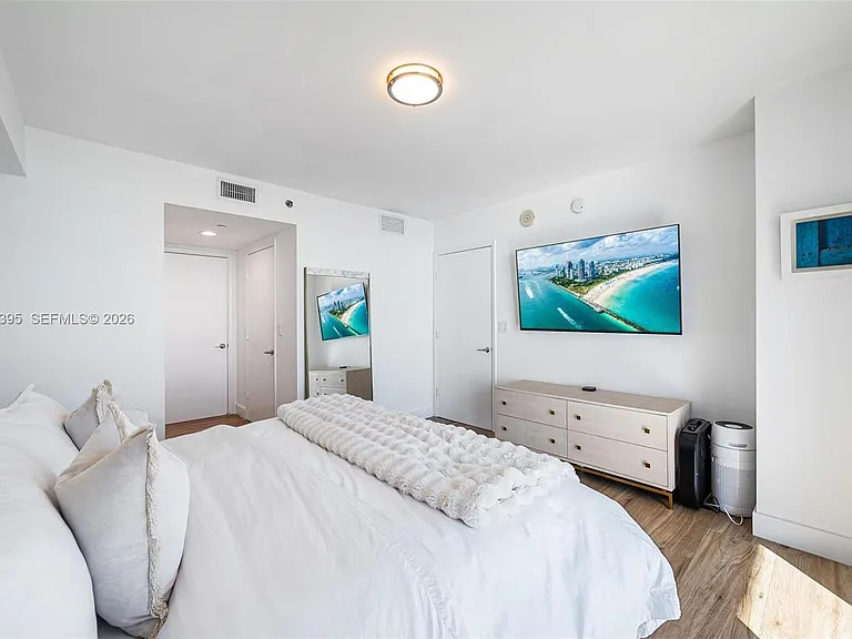 50 Biscayne Blvd #2706 — Photo 15