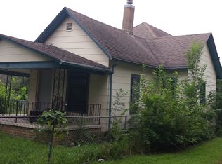 727 SE Leland St, Topeka, KS 66607