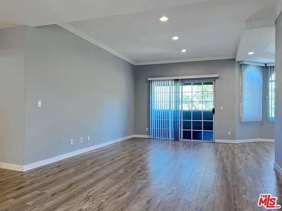 4th image of 14430 Benefit St APT 306