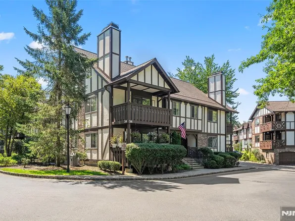 3402 Whittier Court, Mahwah, NJ 07430